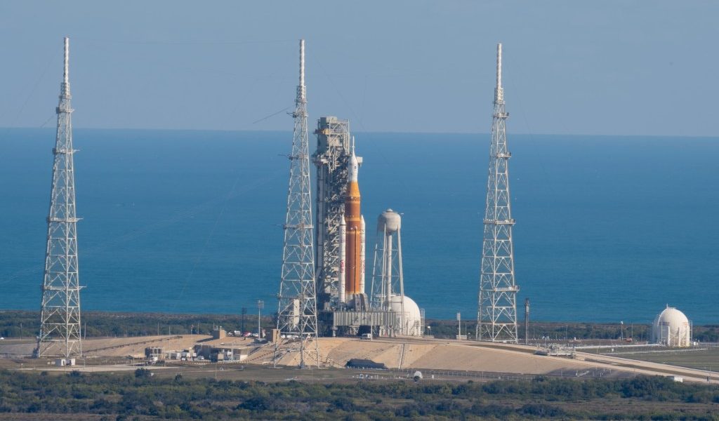 The perils of political impatience in the Artemis program