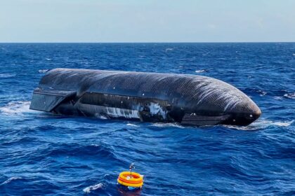 While SpaceX recovers Ship 40