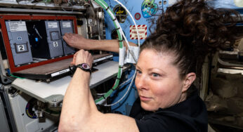Advanced Mini-laboratories Automate Space Station Research