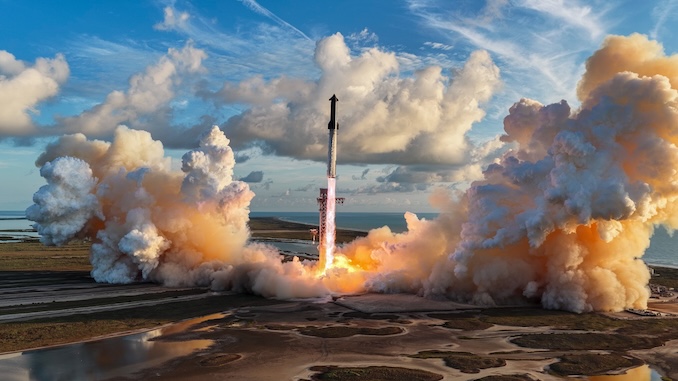 Starship returns to Earth; rocket splashes down north of Hawaii after three-hour flight