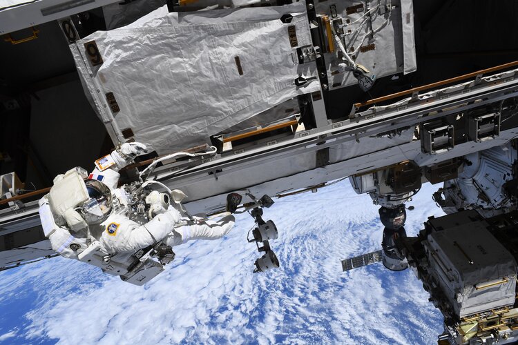 Shaping Europe’s future in low Earth orbit