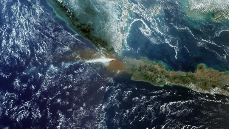 EarthCARE’s view of volcanic plume boosts air safety